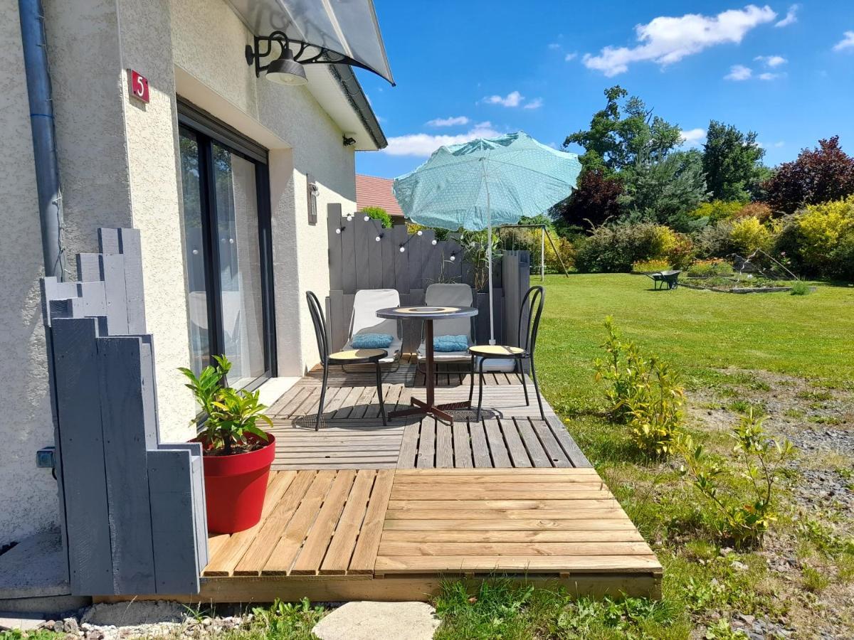 Volc Appart Saint-Pierre-le-Chastel Buitenkant foto